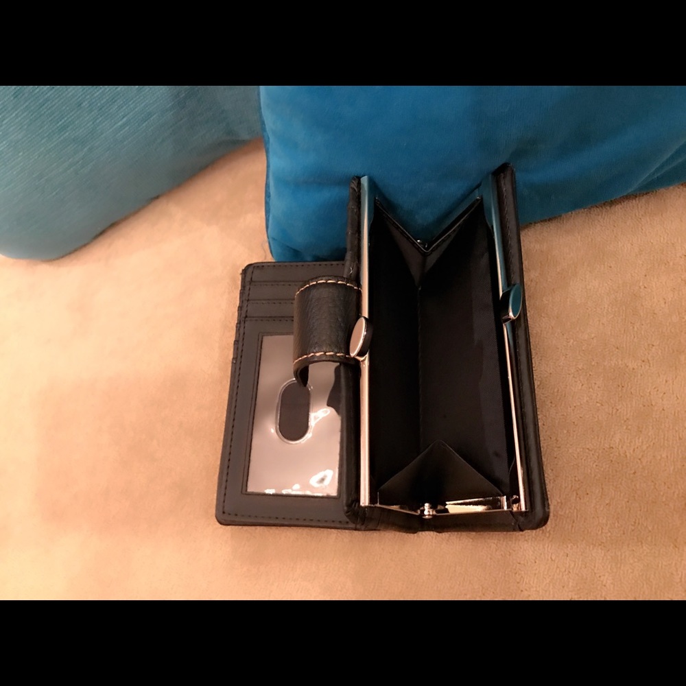 Wilsons Leather Compact Wallet